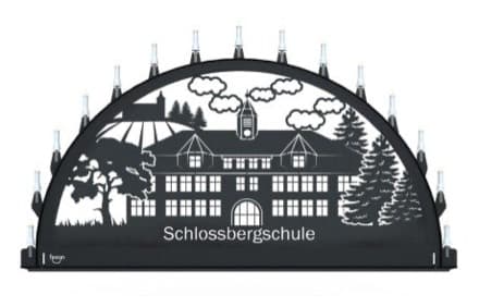 Beleuchteter Schwibbogen mit dem Sondermotiv Schlossberger Schule